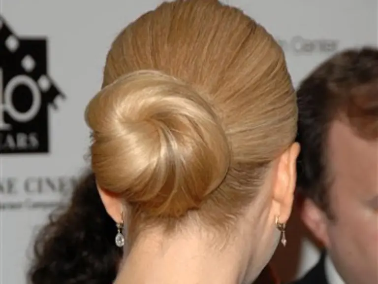 Oder-liegt-es-daran-dass-die-Mode-der-Stil-und-die-Frisuren-so-zeitlos-und-elegant-waren