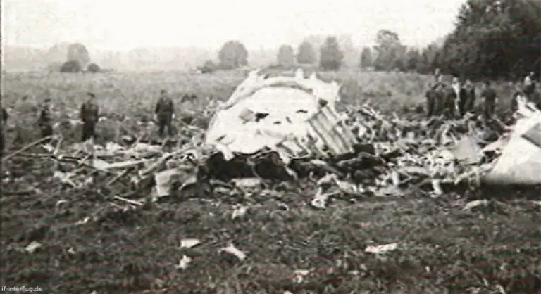 Die-Maschine-stuerzte-ueber-Koenigs-Wusterhausen-ab