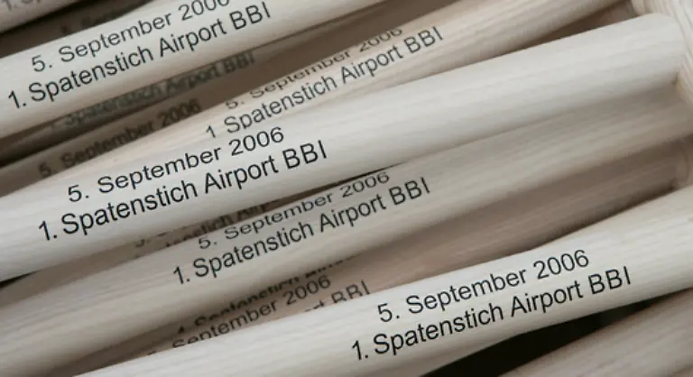Der-neue-Hauptstadtflughafen-Berlin-Brandenburg-International-BBI-soll-nun-zum-Teil-auf-dem-Gelaende-des-Flughafens-Schoenefeld-entstehen-aber-wesentlich-groesser-werden