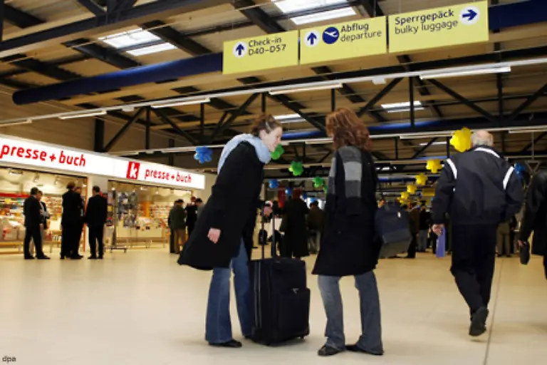 Zum-Start-ist-eine-Kapazitaet-von-22-Millionen-Passagieren-vorgesehen-jetzt-gut-5-Millionen