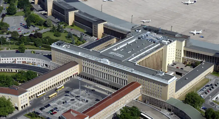 und-Tempelhof-schliessen