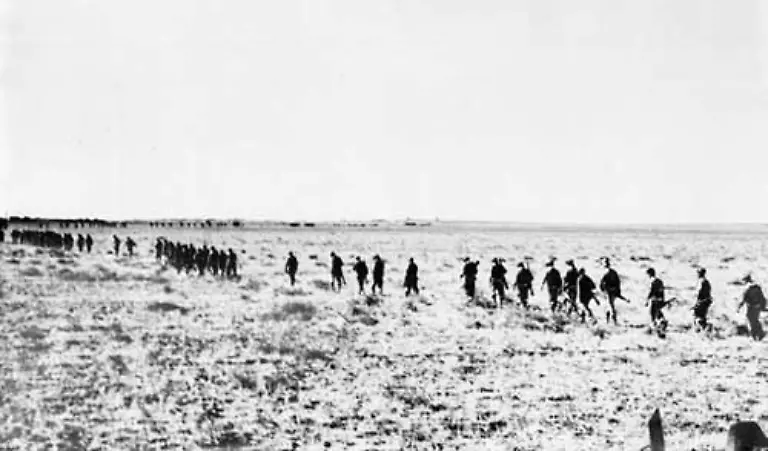 Noch-in-der-Nacht-ziehen-Aegypten-Saudi-Arabien-Jordanien-Libanon-Irak-und-Syrien-gegen-den-neuen-Staat-in-den-Krieg