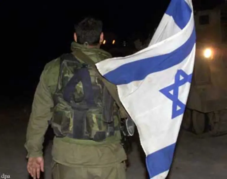 Im-Mai-2000-zieht-sich-die-israelische-Armee-aus-dem-Suedlibanon-zurueck-Erstmals-seit-1978-sind-damit-keine-israelischen-Truppen-mehr-im-Libanon