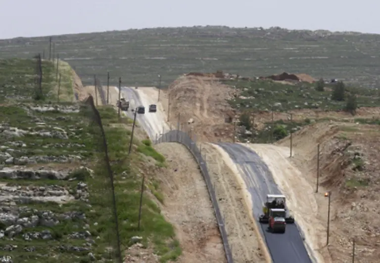 Palaestinenser-und-Israelis-leben-abgegrenzter-denn-je-voneinander