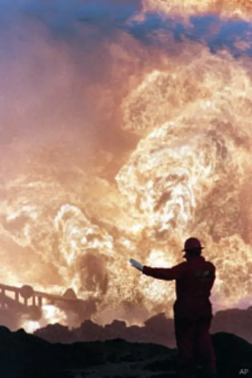 sich-zu-einem-Flaechenbrand-auszuwachsen-Ausloeser-sind-Ausfaelle-russischer-Staatsanleihen-Die-Fed-organisiert-eine