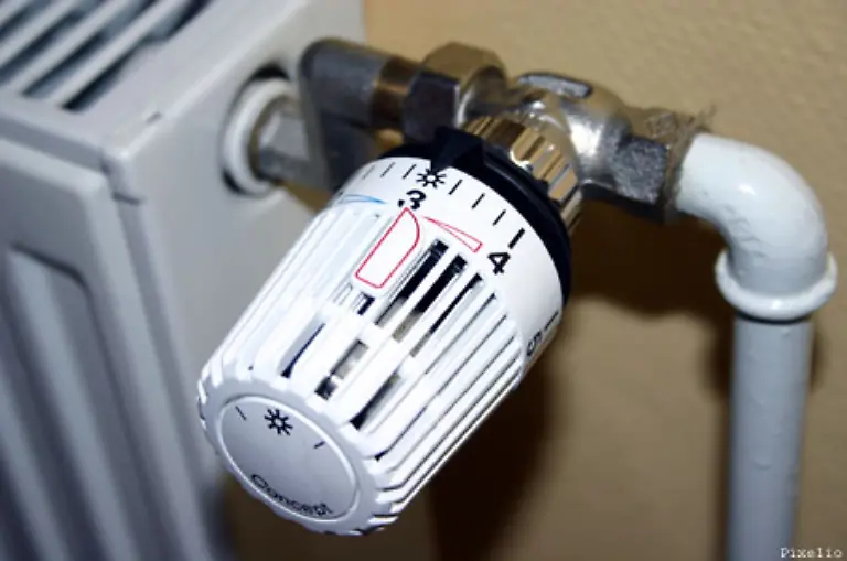 Heizung-defekt-bei-unter-15-Grad-25-Prozent-AG-Berlin-Neukoelln-10-C-557-84