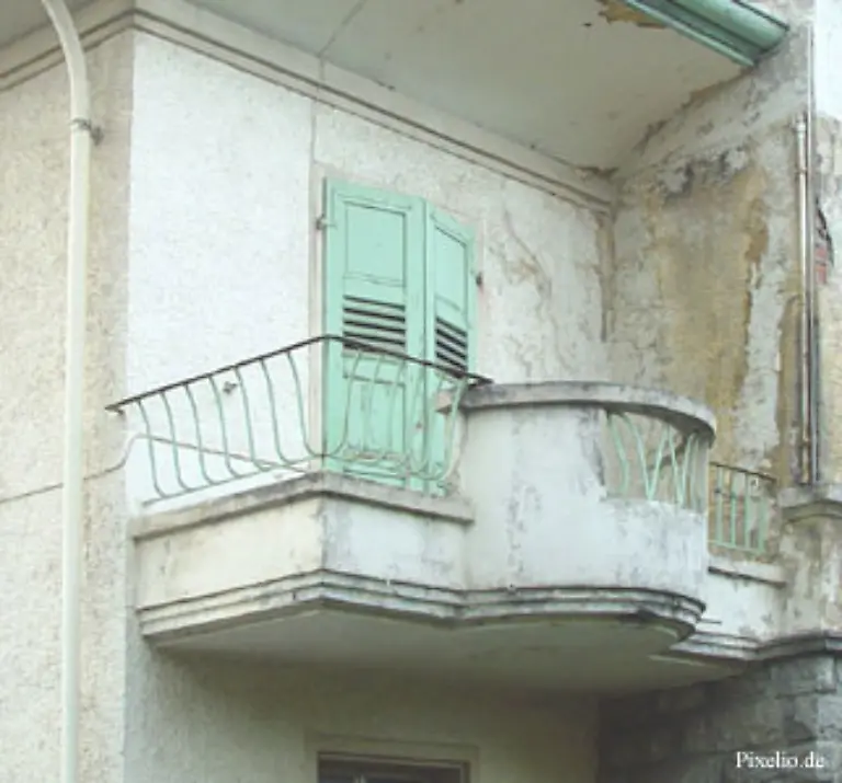 Wenn-Sie-ihren-beschaedigten-Balkon-nicht-betreten-koennen-sind-ebenfalls-3-Prozent-drin-LG-Berlin-MM-86-311