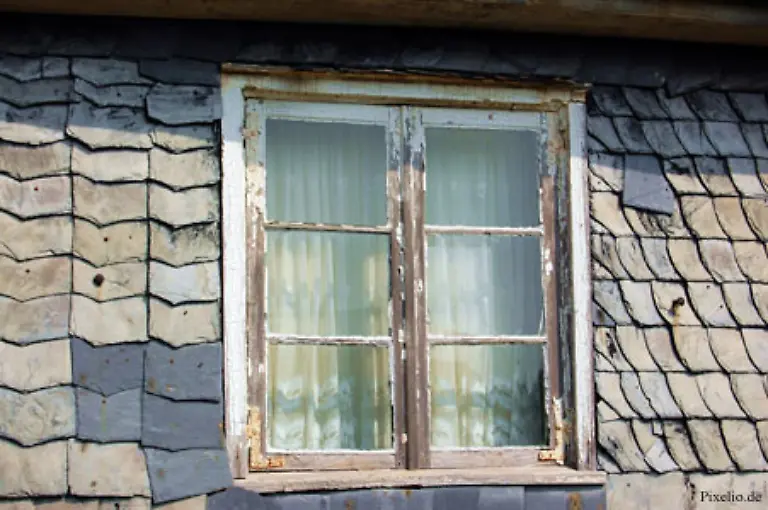 Kann-man-die-Fenster-nur-schlecht-oder-gar-nicht-oeffnen-weil-die-Fenster-in-einem-schlechten-Zustand-sind-kann-es-ebenfalls-5-Prozent-Mietminderung-geben-Sind-die-Fenster-im-Winter-defekt-so-kann-man-sogar-10-Prozent-verlangen-AG-Muenster-WM-82-254