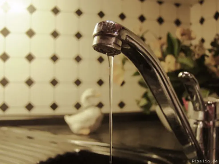 Hohe-Bleiwerte-im-Trinkwasser-gilt-auch-bei-ueberhoehtem-Nitratgehalt-und-bei-rostigem-Leitungswasser-10-Prozent-AG-Hamburg-44-C-2614-88