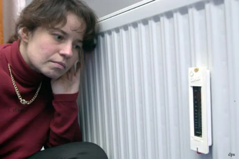 deutliche-relativ-laute-Knack-und-Klopfgeraeusche-der-Heizung-LG-Hannover-WM-94-463