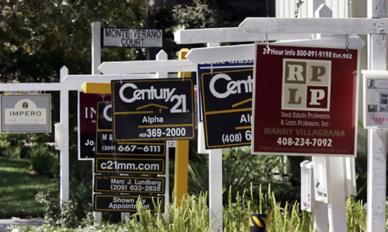 Doch-wie-kam-es-dazu-Ausgangspunkt-ist-die-seit-dem-vergangenen-Sommer-andauernde-Krise-auf-dem-US-Immobilienmarkt