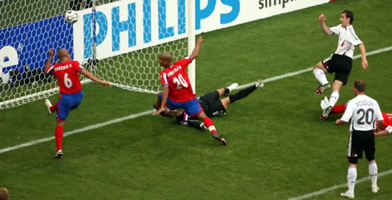 133-gehen-wir-weiter-zum-Eroeffnungsspiel-Deutschland-Costa-Rica-Fuer-die-deutsche-Nationalmannschaft-wird-es-ein-lustiges-Schuetzenfest-Auch-die-zwei-Gegentreffer-koennen-die-gute-Laune-nicht-trueben