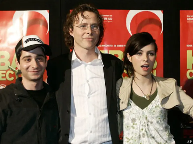 Fuer-ihre-Rolle-in-der-Multi-Kulti-Komoedie-Kebab-Connection-wurde-Nora-Tschirner-2005-auf-dem-Filmfestival-Tuerkei-Deutschland-in-Nuernberg-als-Beste-Darstellerin-ausgezeichnet