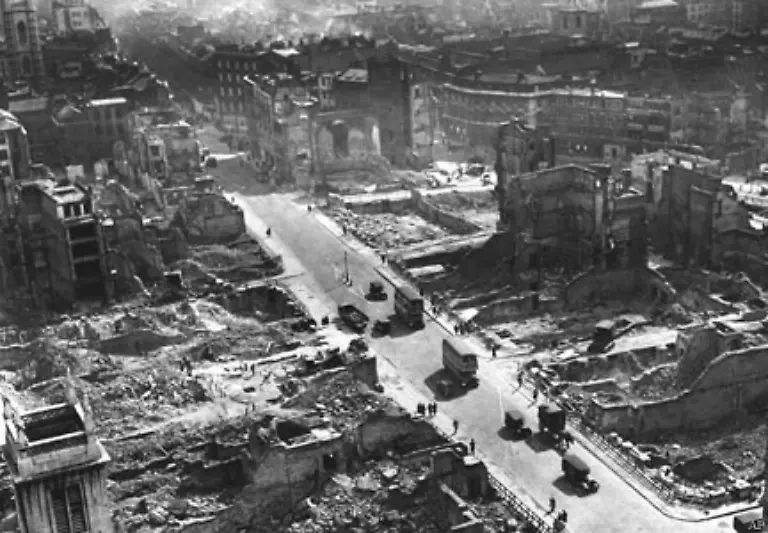 Das-Angebot-der-US-Amerikaner-richtete-sich-an-alle-europaeischen-Staaten-Der-Westen-Deutschlands-war-nur-der-viertgroesste-Empfaenger-nach-Grossbritannien-Frankreich-und-Italien-Blick-auf-London-von-der-St