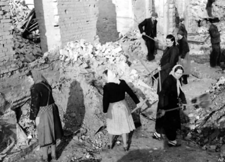 Fuer-Geschichtsprofessor-Michael-Hogan-kamen-80-bis-90-Prozent-der-Kapitalbildung-in-den-europaeischen-Volkswirtschaften-aus-eigener-Kraft