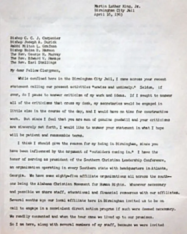 Genau-das-war-das-Ziel-der-von-Martin-Luther-King-geplanten-Aktionen-Er-selbst-wurde-festgenommen-und-landete-im-Gefaengnis-Dort-schrieb-er-seinen-beruehmten-Brief-aus-einem-Gefaengnis-in-Birmingham