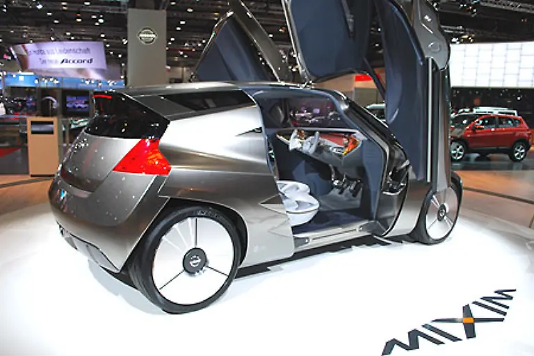 Ob-die-Studie-je-so-gebaut-wird-steht-in-den-Sternen-Das-Konzeptauto-richtet-sich-an-die-Generation-Playstation