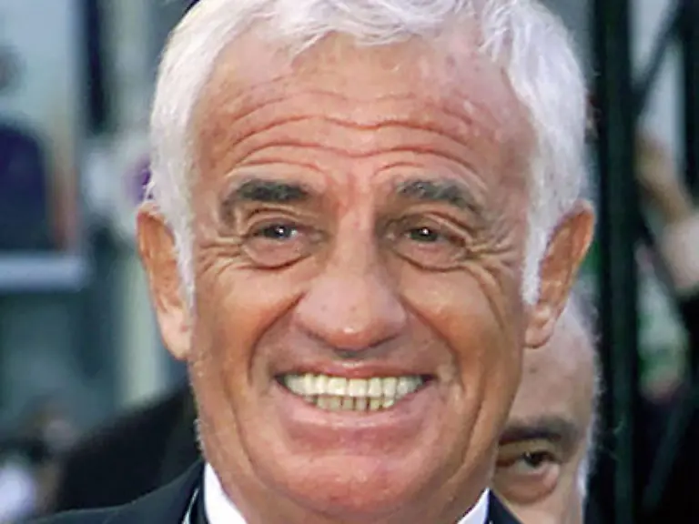 Man-darf-nie-aufgeben-sich-nie-gehen-lassen-Man-muss-immer-in-die-Zukunft-blicken-sagt-der-franzoesische-Filmstar-Belmondo-weiss-wovon-er-spricht