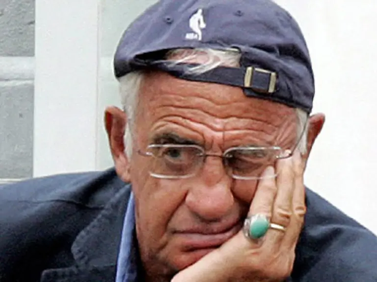 und-Selbstironie-bezeichnete-ihn-der-Regisseur-Jean-Pierre-Melville-als-einen-der-aussergewoehnlichsten-Schauspieler-seiner-Generation