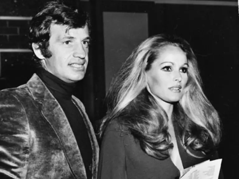 Belmondo-lehnte-kaum-Rollen-ab-bis-auf-eine-Ausnahme-Angebote-aus-Hollywood-In-Frankreich-ist-der-Film-noch-Handwerk-in-den-USA-hat-er-eine-Industrie