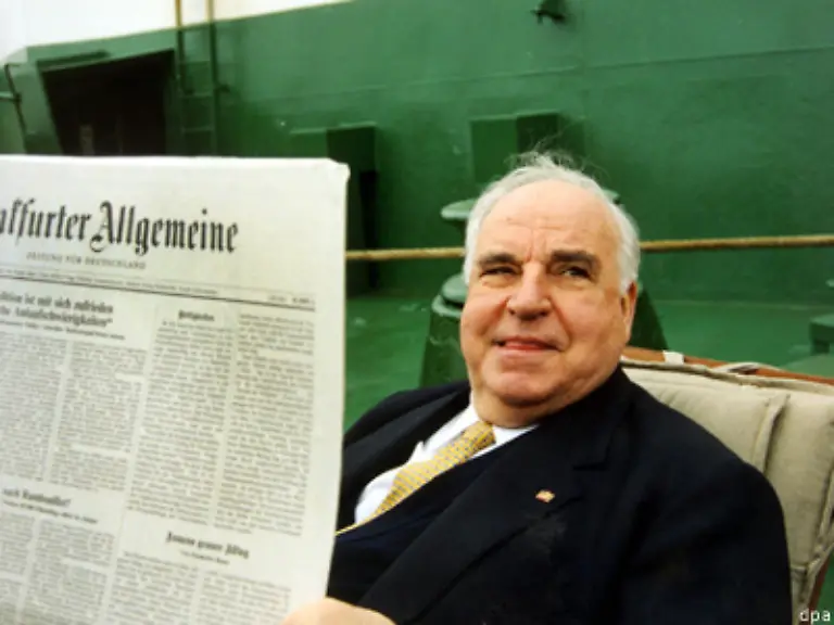 Joseph-Martin-Fischer-wie-ihn-nicht-nur-die-Kollegen-der-FAZ-noch-immer-gerne-nennen-war-als-Aussenminister-zwar-nicht-mehr-der-uneingeschraenkte-Leitwolf-der-Gruenen