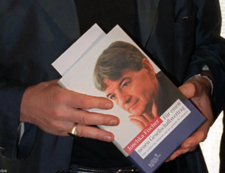 Am-Ende-steht-sein-Buch-Der-lange-Weg-zu-mir-selbst