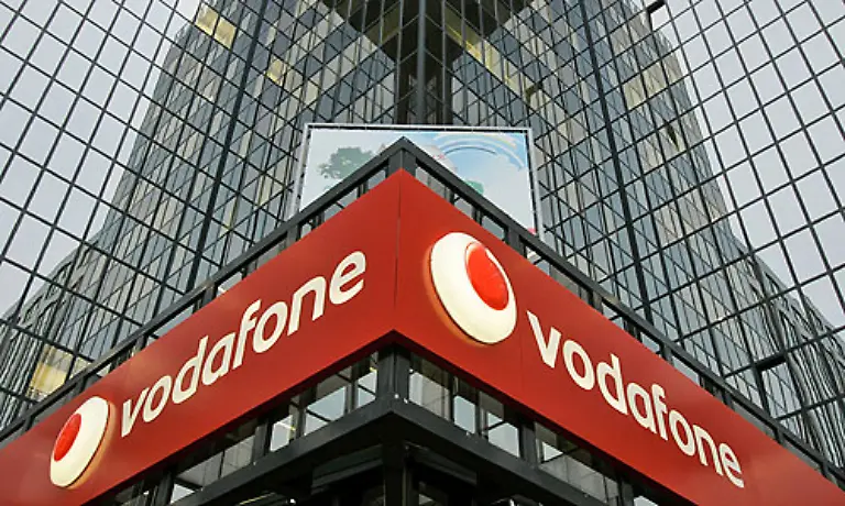 Platz-11-Vodafone-Der-Mobilfunkbetreiber-ist-weltweit-die-Nummer-Zwei-Immerhin-232-Millionen-Kunden-weltweit-telefonieren-ueber-die-Netze-der-Briten-Markenwert-37-Mrd-Dollar-Veraenderung-75