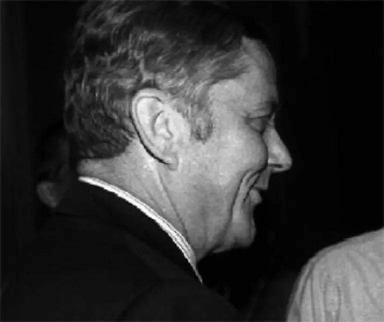 Umstritten-ist-Schilys-Verteidigung-des-ehemaligen-Dresdner-Buergermeisters-Wolfgang-Berghofer-der-sich-1992-wegen-Wahlfaelschung-in-der-DDR-vor-Gericht-verantworten-muss-Ostdeutsche-SPD-Verbaende-aeussern-Befremden-im-Bild-Berghofer-1995