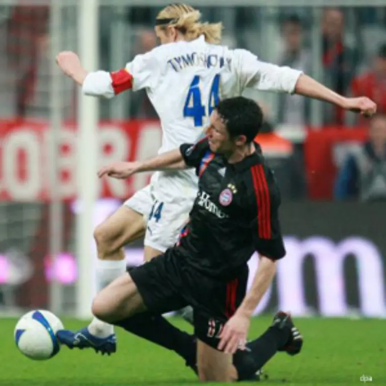Trotzdem-ging-die-Bayern-Strategie-auf-dem-Weg-zum-zweiten-Triumph-im-Uefa-Cup-Wettbewerb-nach-1996-zunaechst-vollstaendig-auf
