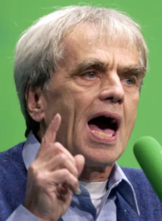 Ehemalige-Weggefaehrten-wie-Hans-Christian-Stroebele-selbst-dereinst-RAF-Verteidiger-empfinden-allerdings-wenig-Gemeinsamkeiten-mit-ihm-Stroebele-erklaert-Schily-habe-schon-in-den-siebziger-Jahren-in-der-Szene-als-liberaler-Scheisser-gegolten