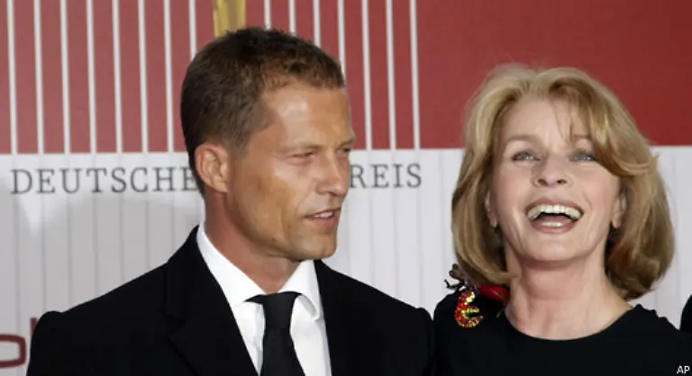 Schweiger-genoss-es-sichtlich-als-ihm-Kulturstaatsminister-Bernd-Neumann-CDU-zu-dem-Millionenerfolg-im-Kino-gratulierte