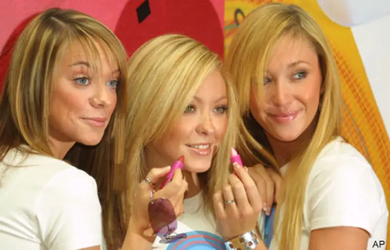 Weitere-150-Millionen-fuer-die-glaenzenderen-Varianten-des-Lipgloss-auf-den-auch-Atomic-Kitten-stehen