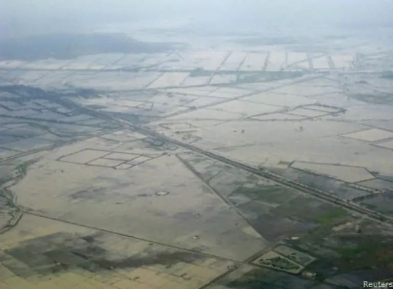 Die-Meldungen-ueber-Tote-gehen-zunaechst-vor-allem-aus-drei-Regionen-ein-Dem-Irawaddy-Flussdelta-sowie-den-beiden-Staedten-Bogolay-und-Labutta