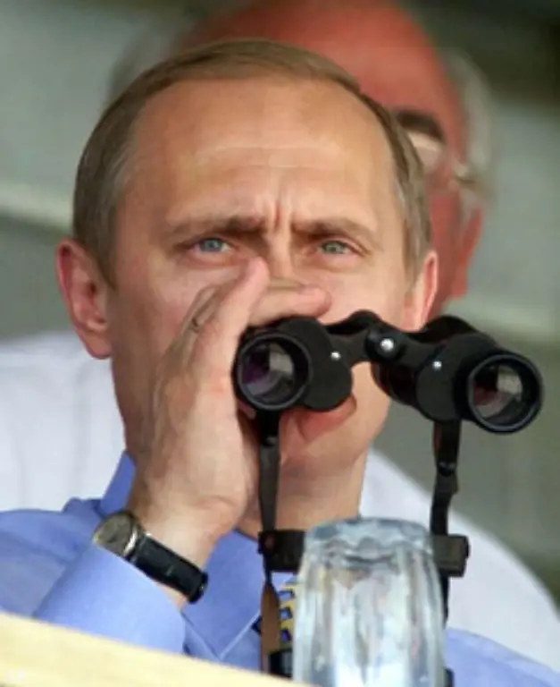 Als-Begleitmusik-zum-Schweigen-des-Westens-hat-Putin-alle-unabhaengigen-Fernsehsender-geschlossen-eine-rigide-Zensur-eingefuehrt