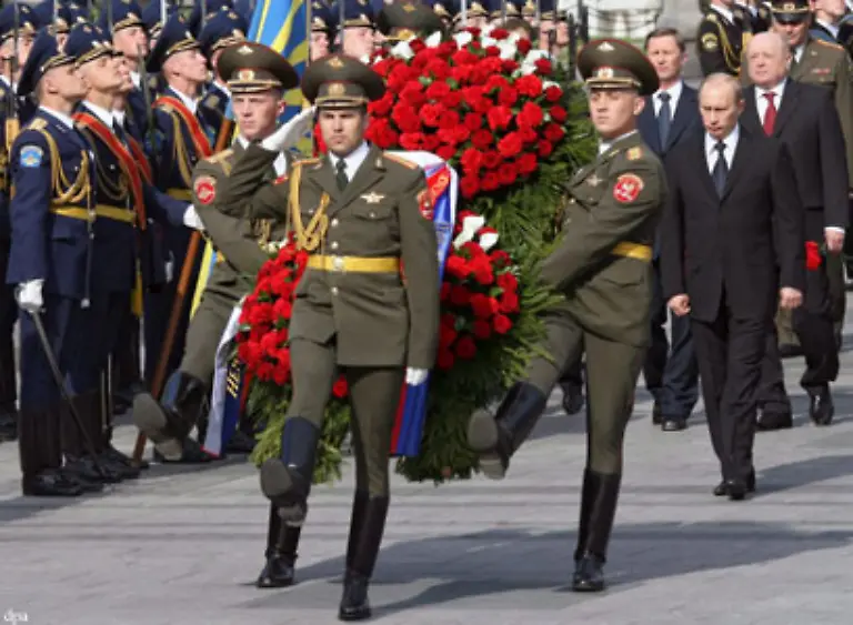 Und-da-kommt-ihnen-Putins-Politik-gerade-recht-der-einmal-explizit-vor-der-Presse-gesagt-hatte-Der-Zusammenbruch-der-Sowjetunion-war-die-groesste-geopolitische-Katastrophe-des-20-Jahrhunderts