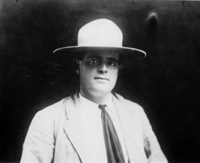 und-selbst-der-fuer-seine-Abenteuerromane-bekannte-Jack-London-der-1916-stirbt