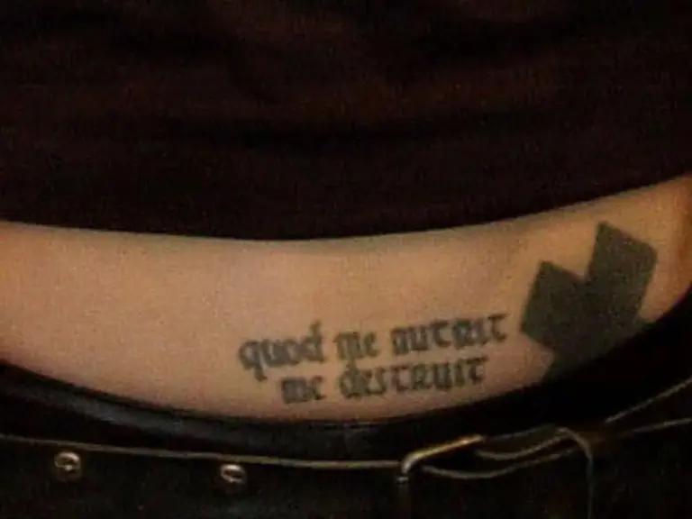Sie-immer-etwas-gothic