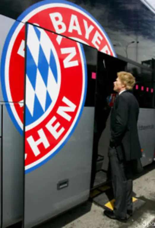 Viel-interessanter-ist-deshalb-wie-der-86-malige-Nationalspieler-seinen-Weg-zum-Rekordmeister-fand