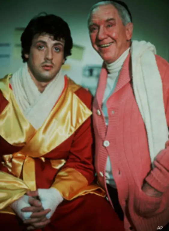 Der-emotionale-und-soziale-Reifungsprozess-die-kritisch-hinterfragende-Wuerdigung-von-Autoritaeten-und-die-Selbstfindungsphase-duerften-wegen-der-dominanten-cineastischen-Leitmotive