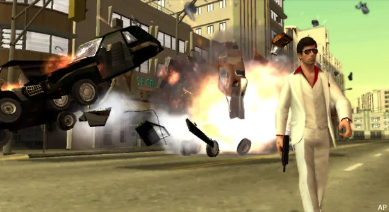 Scarface-ist-die-Geschichte-eines-Gangsterparvenues-der-besonders-durch-viehische-Brutalitaet-unerbittliche-Furchtlosigkeit-und-pathologischen-Hochmut-auffaellt-Die-Geschichte-gibt-s-inzwischen-auch-als-Videospiel-Bild