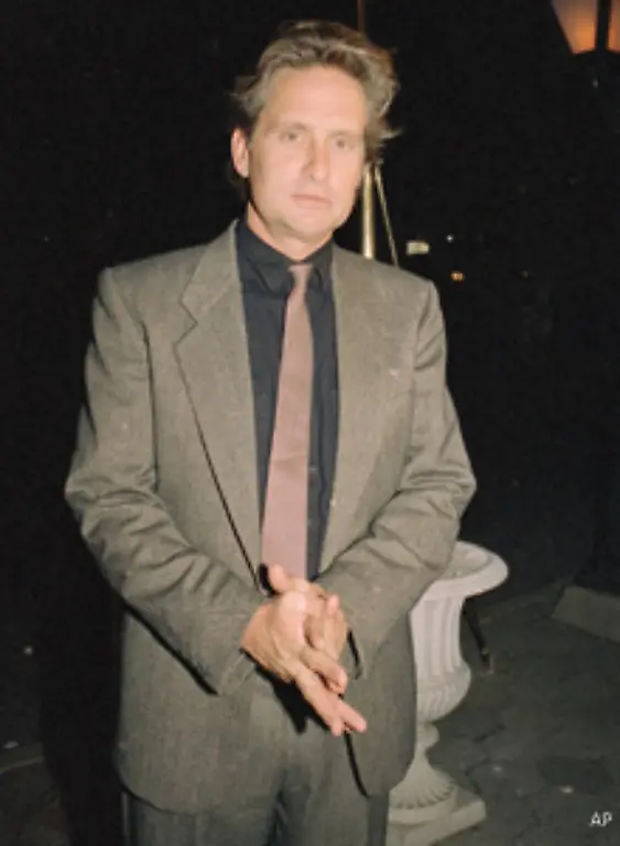 feuchten-Dreck-um-Regeln-und-Gesetze-schert-die-andere-fuer-bindend-und-zivilisationsstiftend-halten