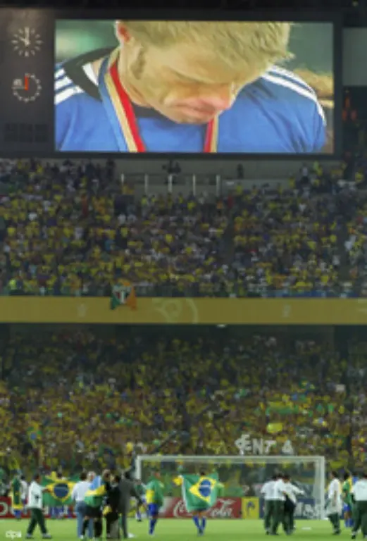 In-einem-Mannschaftssport-hilft-es-nichts-wenn-der-Torwart-seine-Rolle-als-forderndes-Ueber-Ich-in-einer-ansonsten-ueberforderten-Mannschaft-interpretiert-und-gegen-Brasilien-gewinnt-man-nicht-wenn-man-nur-einen-selbstbewussten-Keeper-zu-bieten-hat