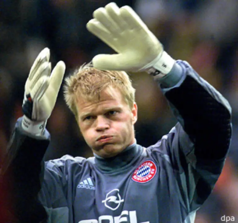 Auch-Oliver-Kahn-konnte-ein-Spiel-nicht-allein-entscheiden-ganz-egal-wie-sehr-er-sich-das-in-seiner-aktiven-Zeit-gewuenscht-hat