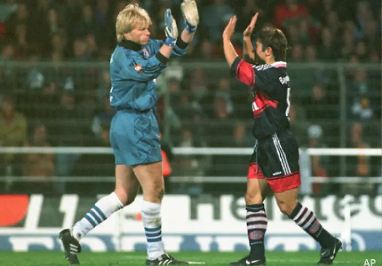 Die-international-kaum-konkurrenzfaehigen-Feldspieler-verliessen-sich-regelmaessig-und-gern