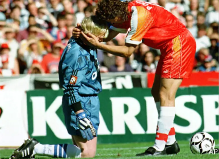 Kahn-konnte-beschaemende-Pleiten-abwenden-Blamagen-verhindern-knappe-Siege-und-einzelne-Punkte-sichern-aber