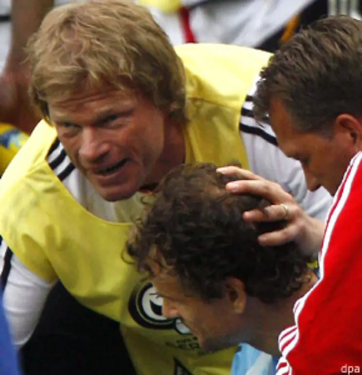 Die-dritte-grosse-Freundlichkeitsoffensive-folgte-vier-Jahre-spaeter-waehrend-des-WM-Viertelfinalspiels-zwischen-Deutschland-und-Argentinien