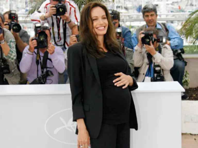 Angelina-kann-wohl-machen-was-sie-will-sie-kann-sich-der-vollen-Aufmerksamkeit-gewiss-sein