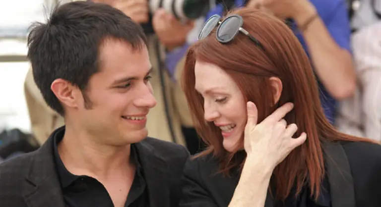 Sie-interessiert-sich-auch-viel-mehr-fuer-ihren-Kollegen-Gael-Garcia-Bernal-der-mit-ihr-im-Eroeffnungsfilm-Stadt-der-Blinden-zu-sehen-war