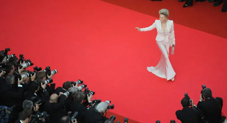 Hoheitsvoll-wie-eh-und-je-uebrigens-mal-wieder-in-Cannes
