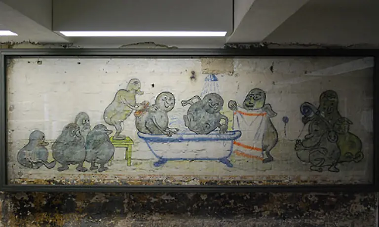 Ein-Bild-zeichnet-den-Vorgang-in-der-Lagerkueche-nach-Ein-Bad-das-viele-Haeftlinge-auch-gerne-genommen-haetten-Ihnen-blieben-solche-Privilegien-verwehrt